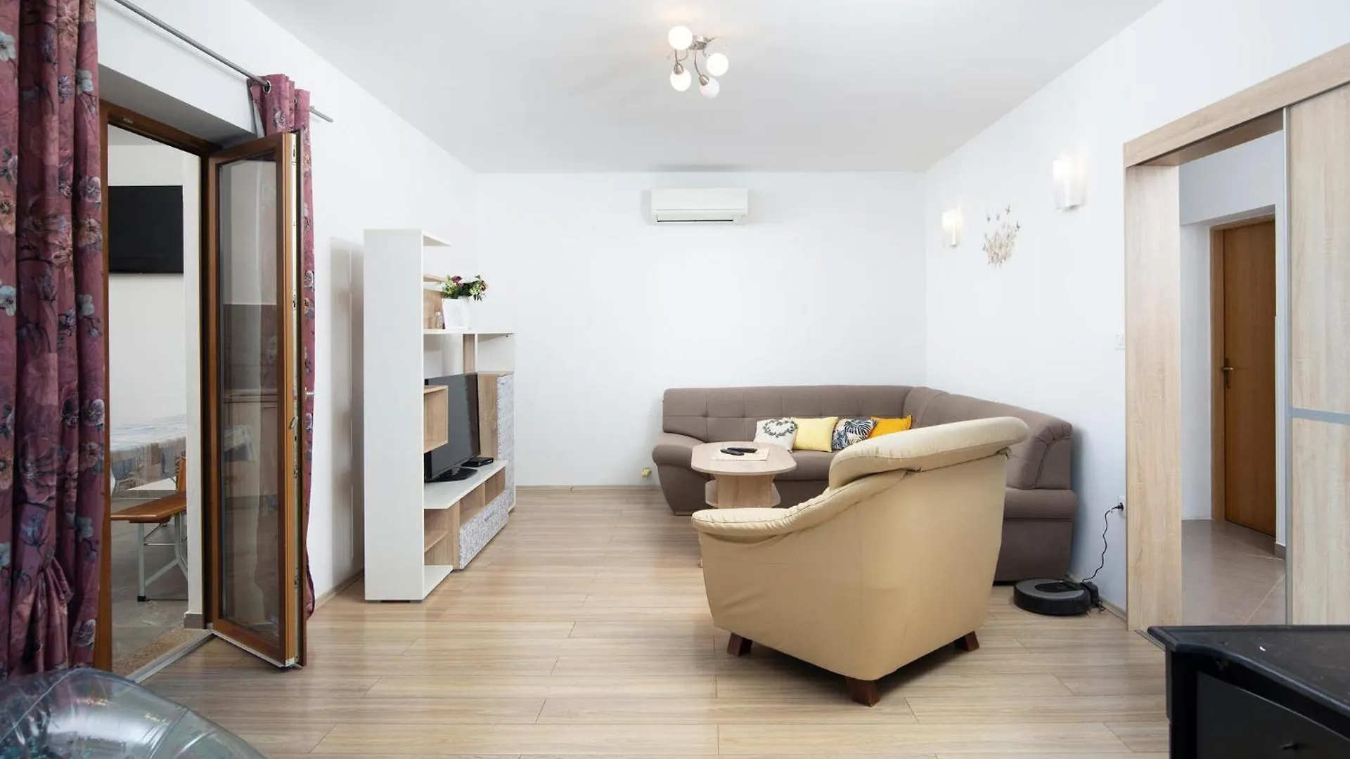 Cozy Home In Marcana With Kitchen Divšići Hébergement de vacances